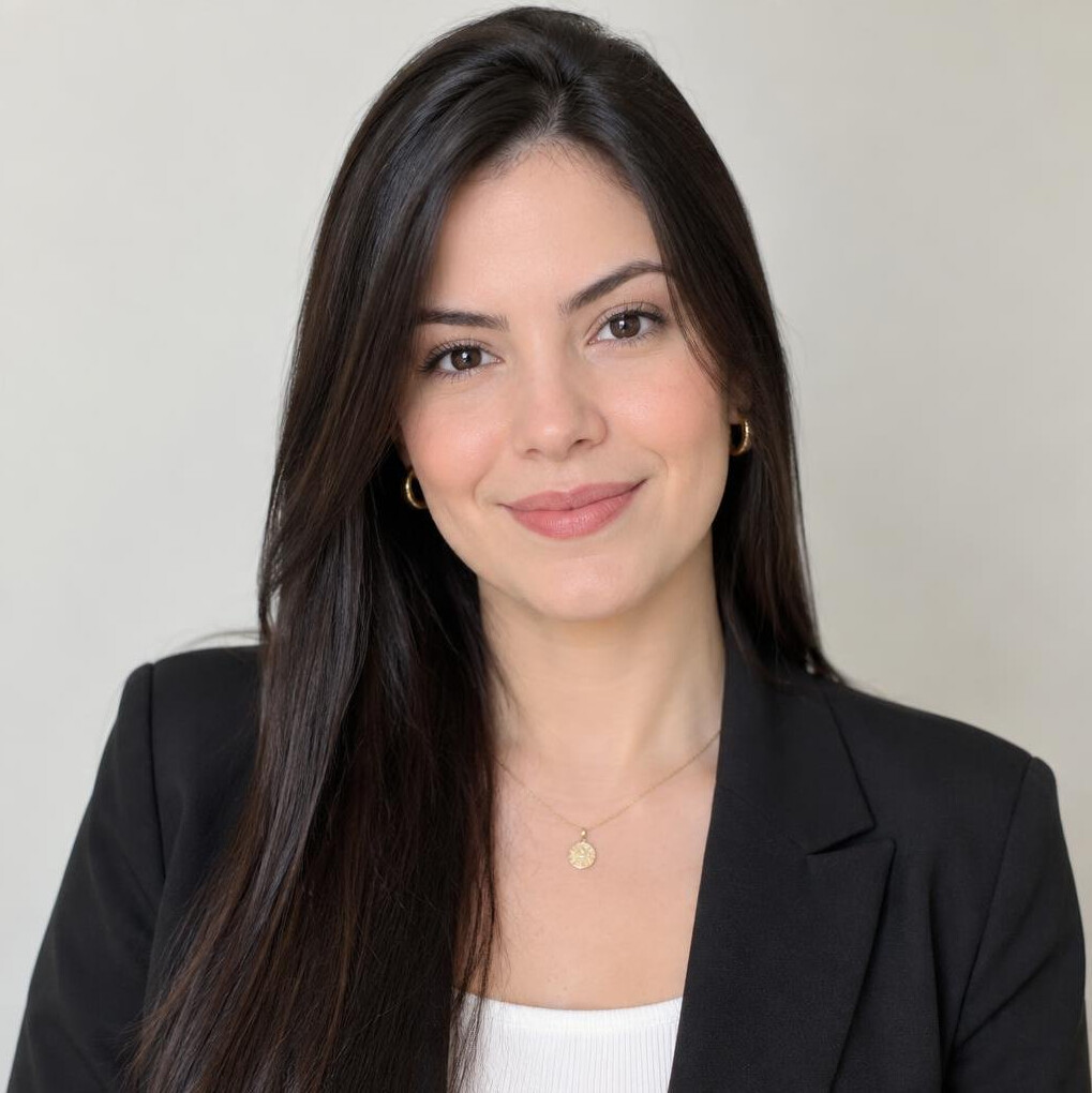 Portrait of a Brazilian woman with straight dark hair