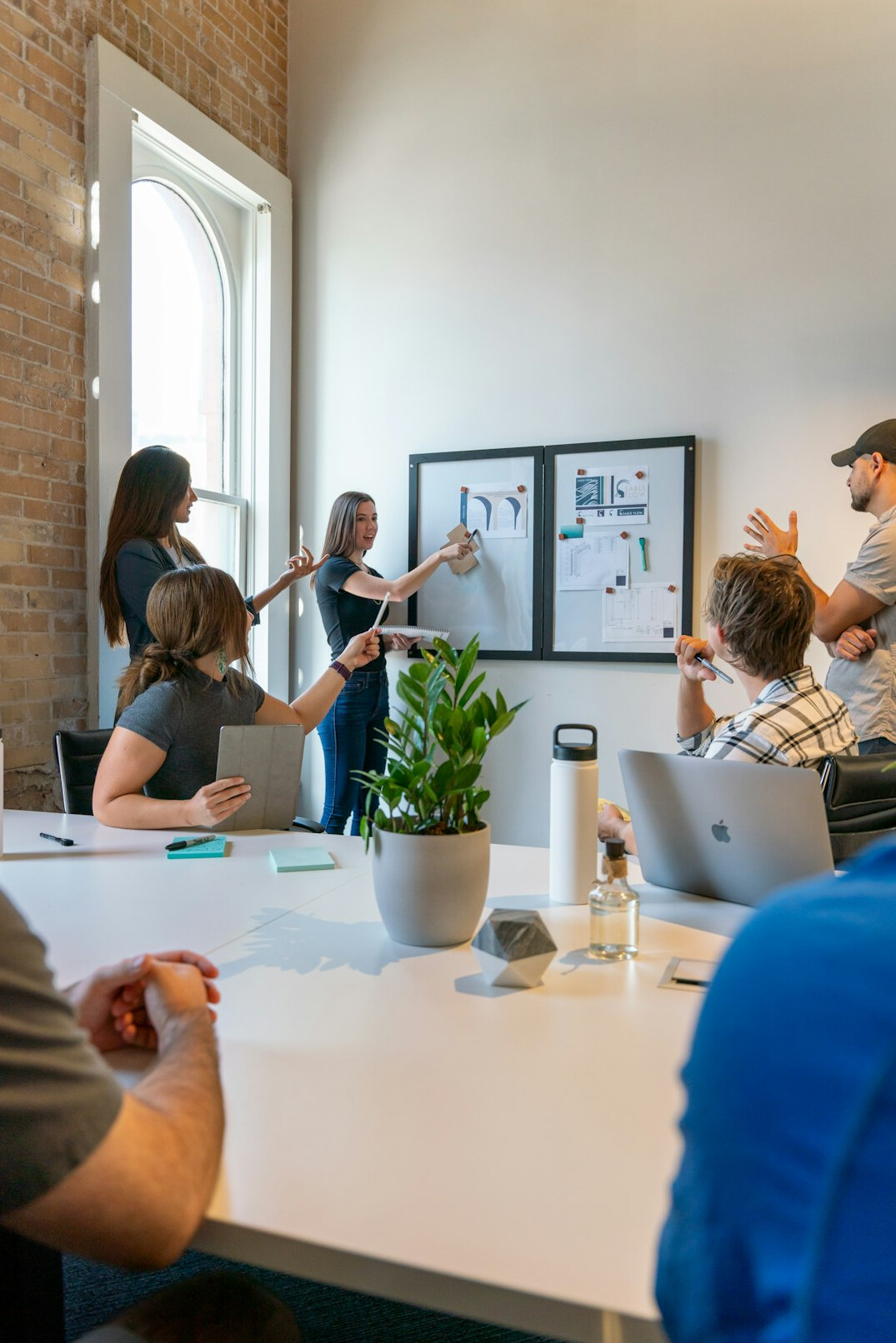 diverse team meeting